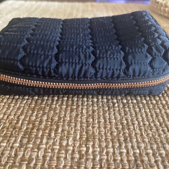 Aimee Kestenberg toiletry bag pouch - Picture 4 of 7